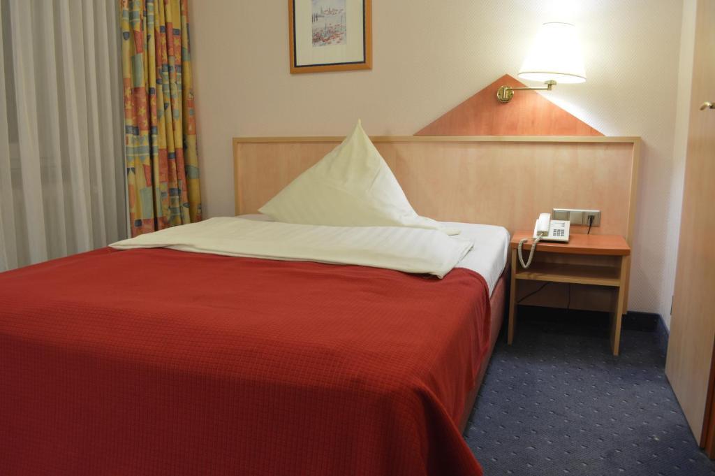Abant Hotel Frankfurt Obertshausen Zimmer foto